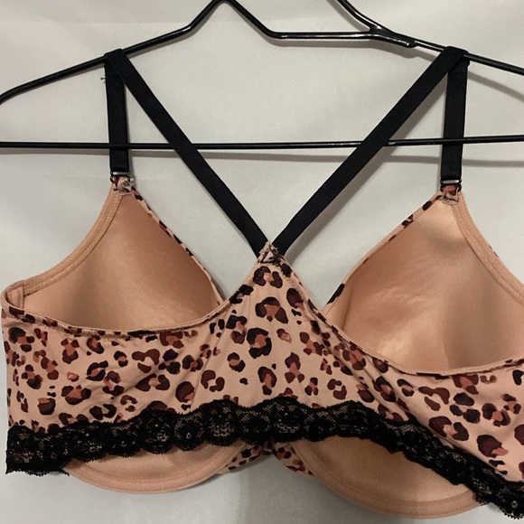 Adore Me BRA WO SIZE 38DD FRONT CLOSURE ANIMAL PRINT BLACK LACE TRIM EUC CLEAN - Picture 11 of 11